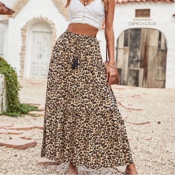 Boho leopard print tassel maxi skirt - Picture 8 of 9
